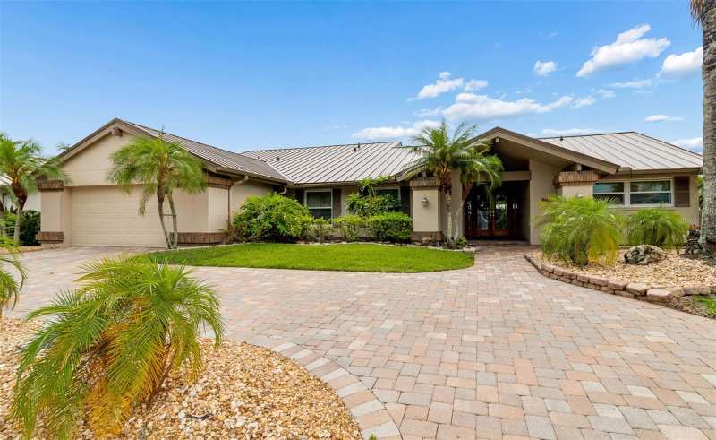 4 bedroom Single Family Residence at 4147 Saltwater Boulevard, Sweetwater Sub Fourth Add, Tampa — photo 1