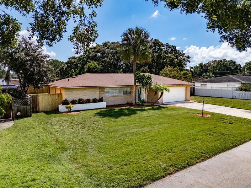 4 bedroom Single Family Residence at 5004 S Hesperides Street, Baybridge Rev, Tampa — photo 3