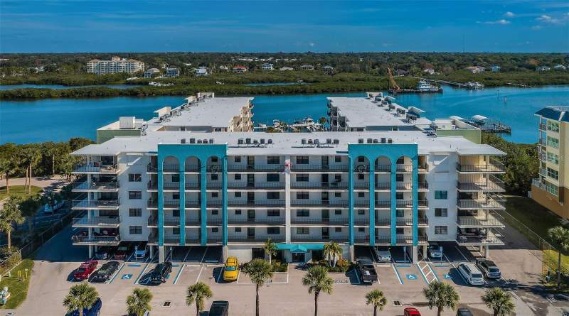 2 bedroom Condominium at 19531 Gulf Boulevard #604, Golden Shores Condo, Indian Shores — photo 3