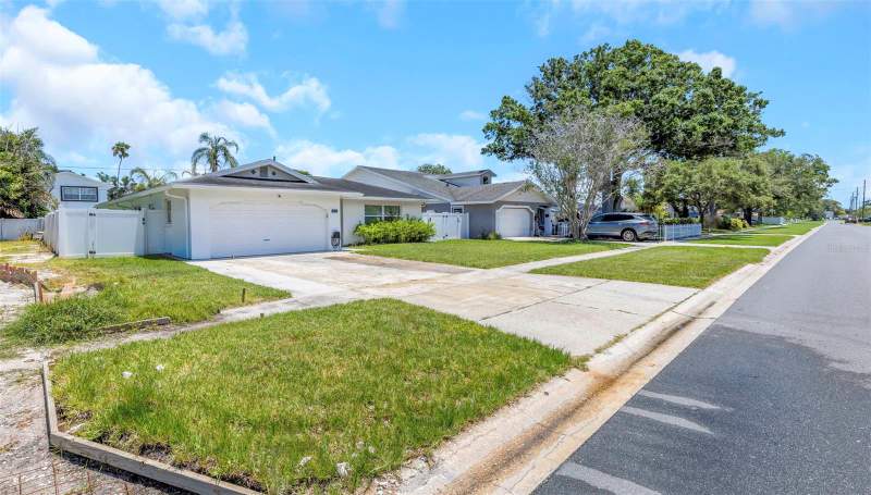 3 bedroom Single Family Residence at 5701 Denver Street, Shore Acres Bayou Grande Sec, St Petersburg — photo 2