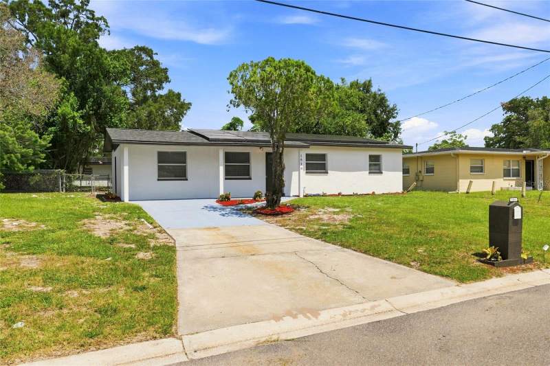 4 bedroom Single Family Residence at 1916 Marvy Avenue, Tilsen Manor Blks 2 3 4 5 6 8, Tampa — photo 3