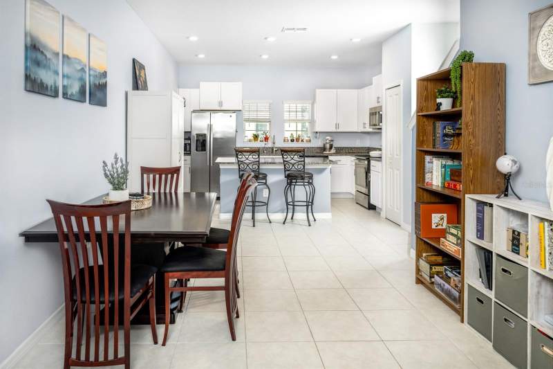 2 bedroom Townhouse at 842 Tennyson Mill Circle, Palm River Twnhms Ph 2, Tampa — photo 4