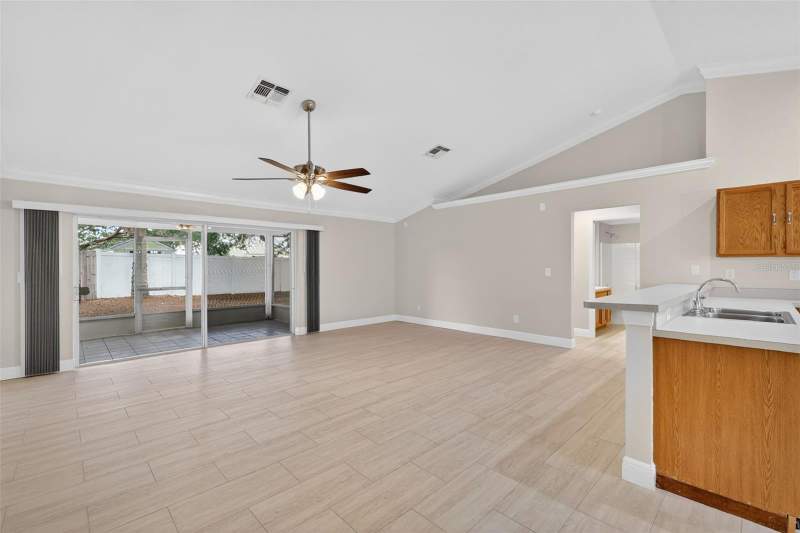 4 bedroom Single Family Residence at 2294 KNOLLWOOD DRIVE, LEESBURG LAKE POINTE AT SUMMIT, LEESBURG — photo 2