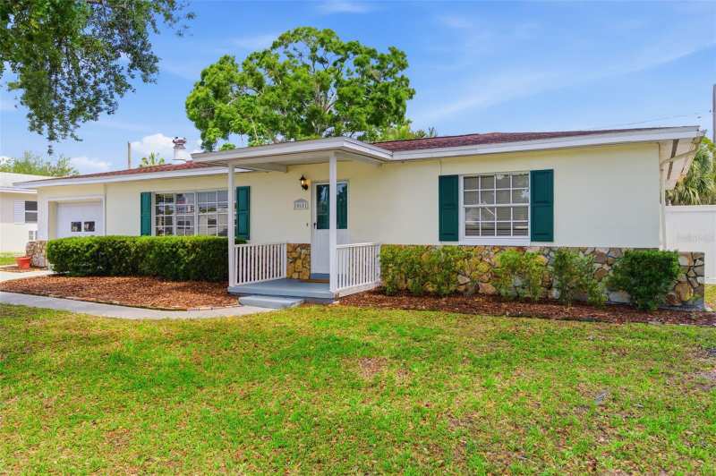 2 bedroom Single Family Residence at 10651 125th Avenue, Esquire Estates, Largo — photo 1