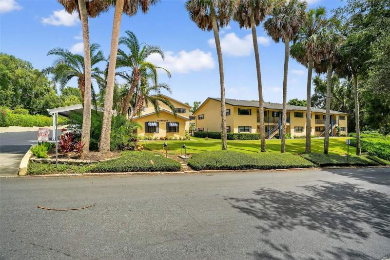 Mount Dora Lakewood Condo