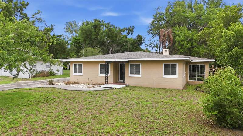 2 bedroom Single Family Residence at 126 E MAGNOLIA AVENUE, HOWEY EMERY HEIGHTS, HOWEY IN THE HILLS — photo 4