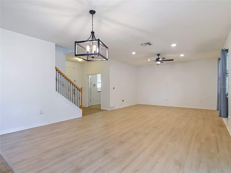 4 bedroom Single Family Residence at 1113 Canyon Oaks Drive, Emerald Oaks, Brandon — photo 4