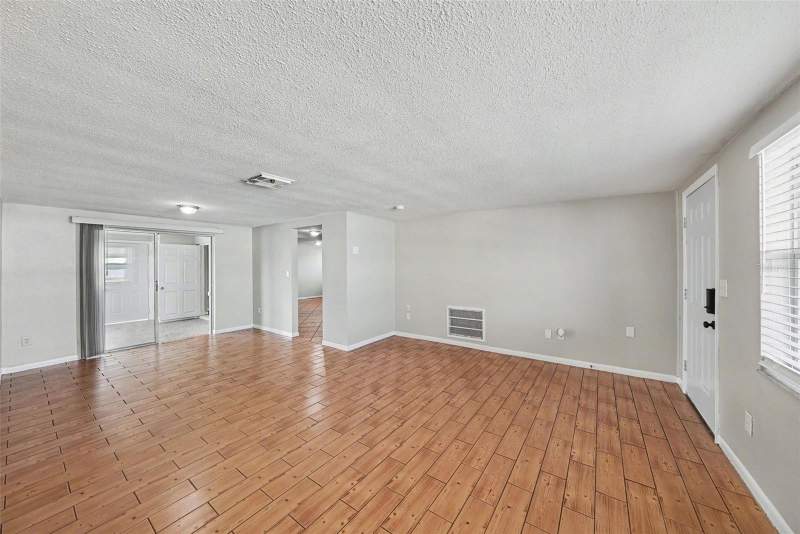 3 bedroom Single Family Residence at 7214 Ingleside Drive, Embassy Hills, Port Richey — photo 5