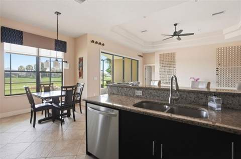 8987 Mississippi Run, Weeki Wachee FL - photo 16 of 65