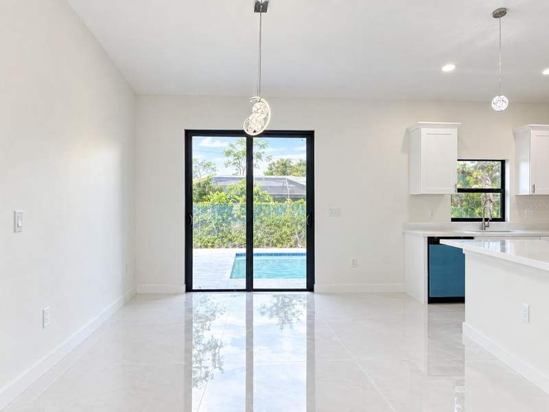 4 bedroom Single Family Residence at 23156 Olean Boulevard, Port Charlotte Sec 020, Port Charlotte — photo 4