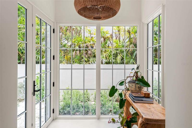 4 bedroom Single Family Residence at 1150 Via Salerno, Cloister Grove Sub, Winter Park — photo 5