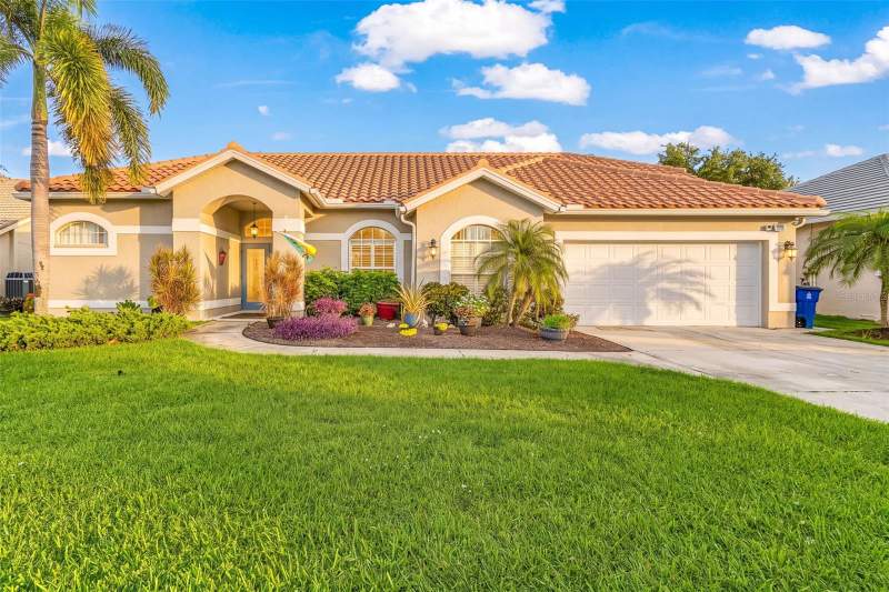 3 bedroom Single Family Residence at 12808 Vista Pine Circle, Gateway Ph 11, Fort Myers — photo 2