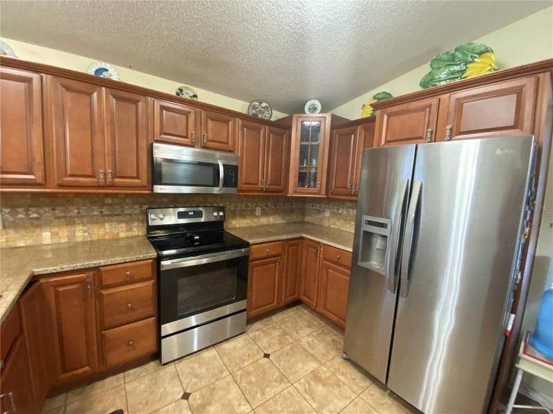 3 bedroom Single Family Residence at 1420 Windjammer Place, The Willows Unit 3, Valrico — photo 5
