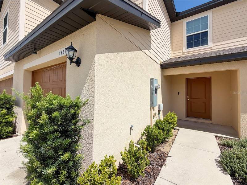 3 bedroom Townhouse at 1552 Wynford Circle, Hamlets/Tavares, Tavares — photo 2
