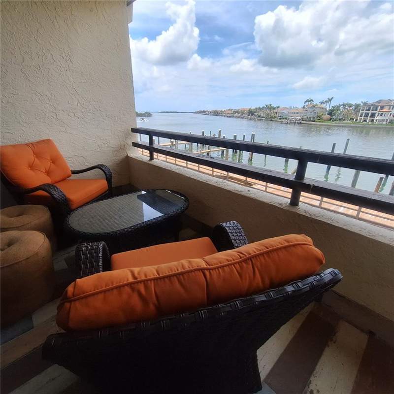 2 bedroom Condominium at 132 1st Street #101, Village At Tierra Verde Condo, Tierra Verde — photo 4