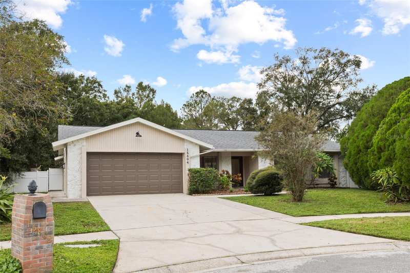 4 bedroom Single Family Residence at 15804 Ironware Place, Country Place West Unit II, Tampa — photo 1