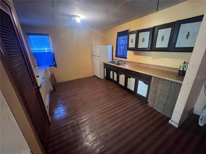 3 bedroom Single Family Residence at 6508 SE 222nd Drive, Hawthorne, Hawthorne — photo 5