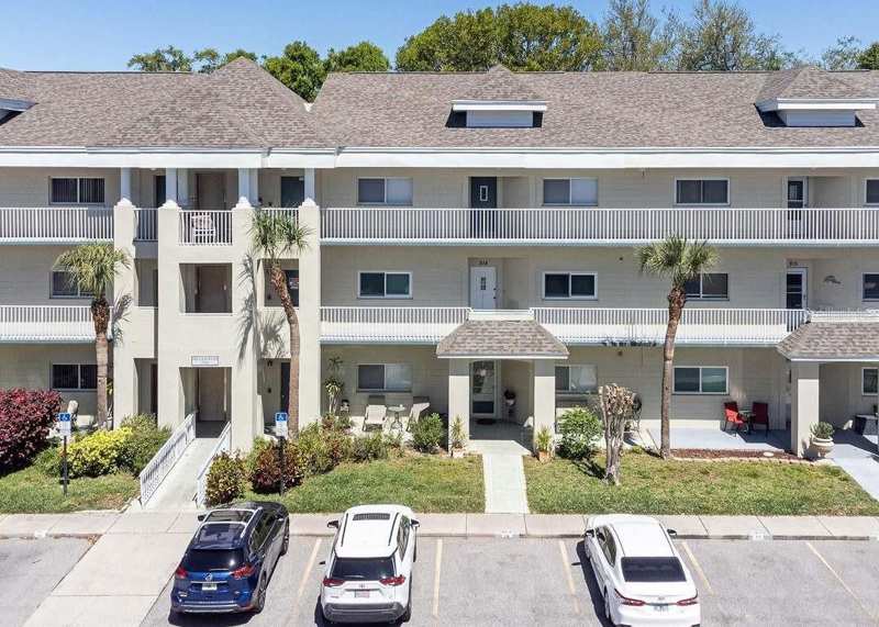 2 bedroom Condominium at 2210 Utopian Drive #214, On Top Of The World, Clearwater — photo 1