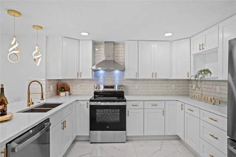 6400 Montana Avenue, New Port Richey FL - photo 8 of 30