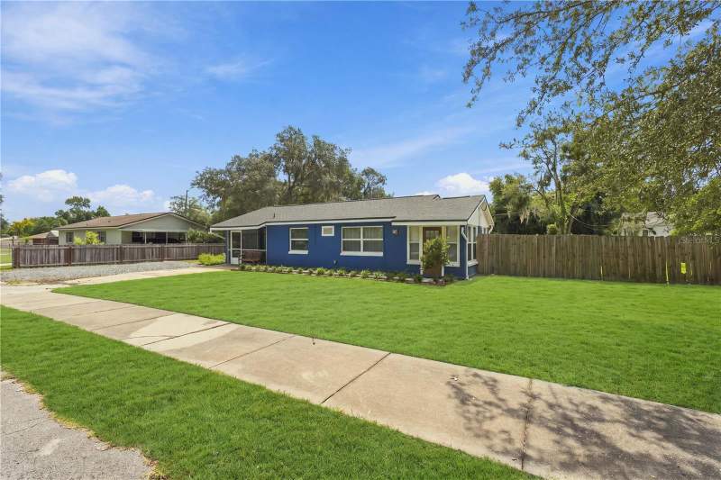 2 bedroom Single Family Residence at 121 Angeles Road, Plantation Estates Unit 01, Debary — photo 2