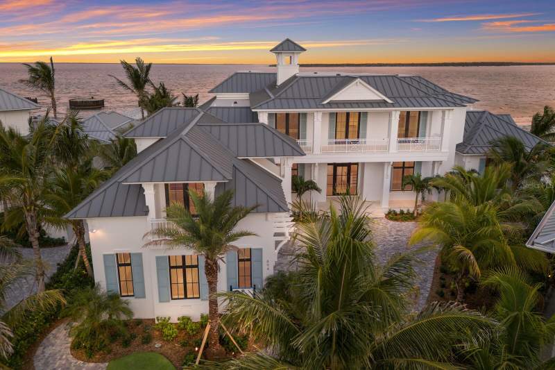 6 bedroom Single Family Residence at 894 Hill Tide Lane, Hill Tide Estates, Boca Grande — photo 2