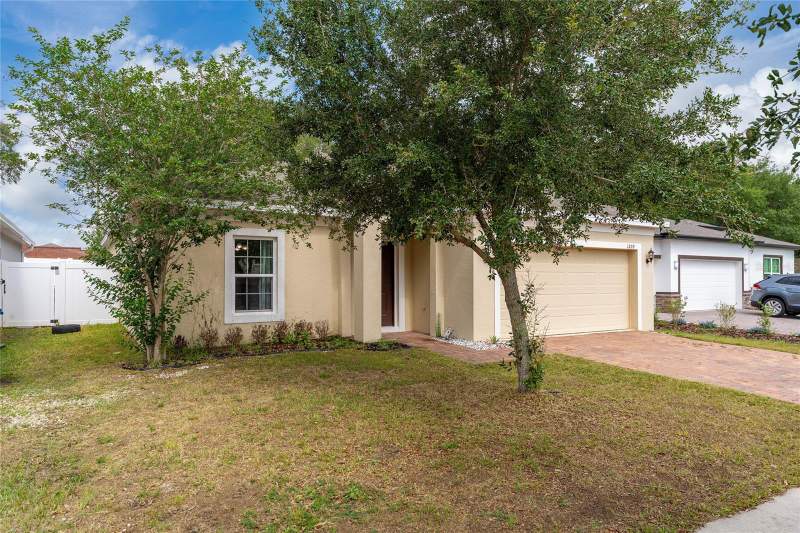 3 bedroom Single Family Residence at 1209 STRATTON AVENUE, GROVELAND SUNRISE RIDGE, GROVELAND — photo 2
