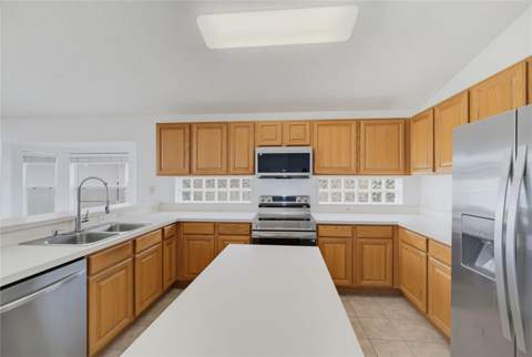 5251 Los Palma Vista Drive, Orlando FL - photo 11 of 57