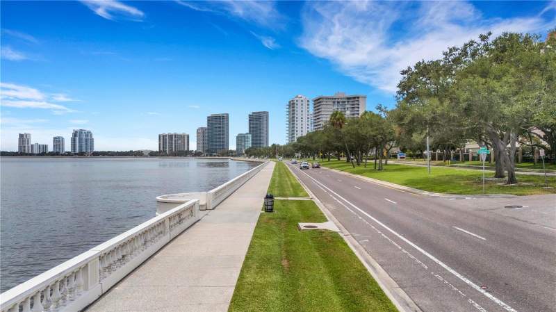 2 bedroom Condominium at 2403 S Ardson Place #402B, Howell Park Condo, Tampa — photo 3