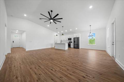 16213 Penn State Road, Weeki Wachee FL - photo 14 of 63