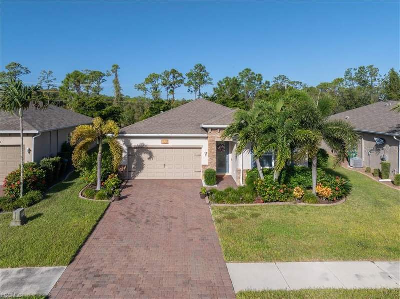 3 bedroom Single Family Residence at 3161 Amadora Circle, Entrada, Cape Coral — photo 2