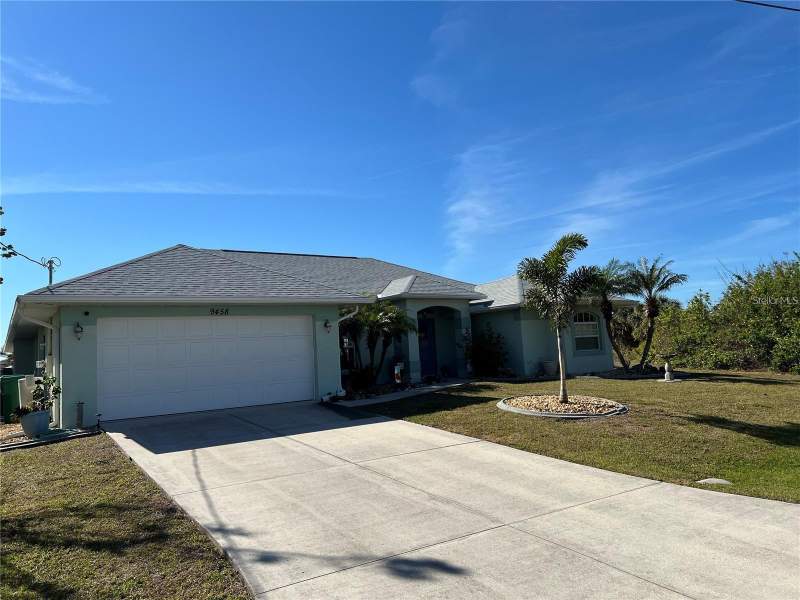 4 bedroom Single Family Residence at 9458 Melody Circle, Port Charlotte Sec 71, Port Charlotte — photo 2