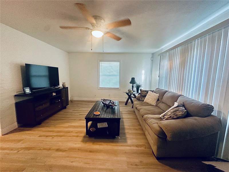 4 bedroom Single Family Residence at 4811 Emerson Avenue, Victory Heights, St Petersburg — photo 5