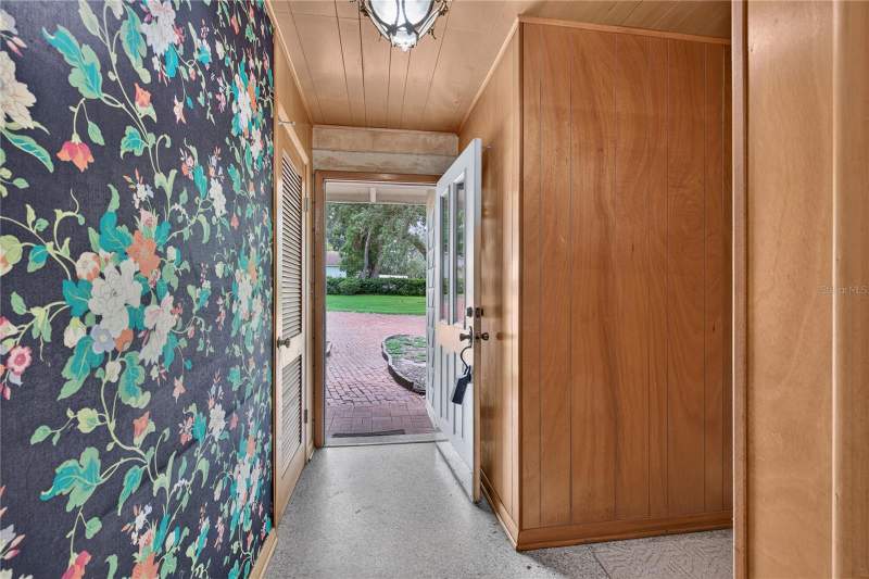 4 bedroom Single Family Residence at 2435 Broadvue Ave, Broadvue Heights, Eustis — photo 2