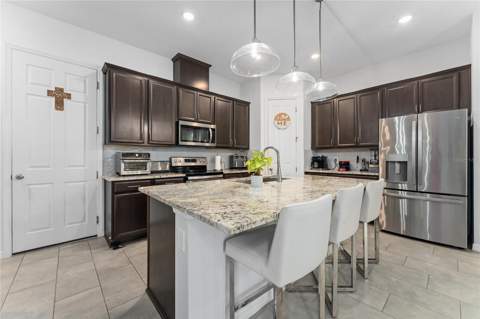 10361 Austrina Oak Loop, Winter Garden FL - photo 10 of 33