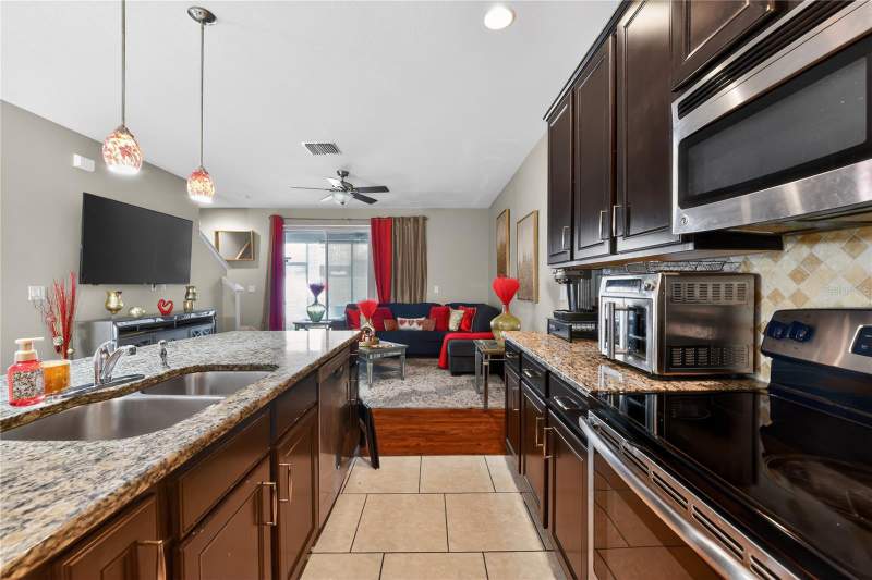 3 bedroom Townhouse at 10420 Butterfly Wing Court, Avelar Creek North, Riverview — photo 5