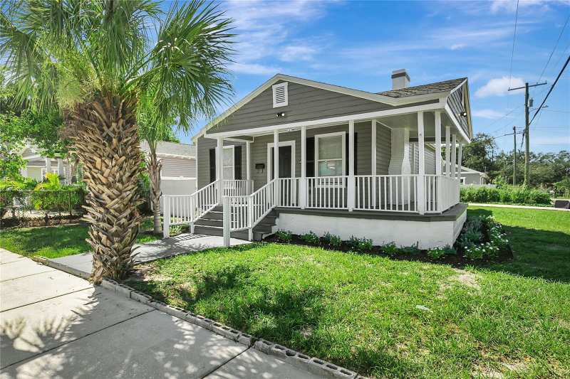 3 bedroom Single Family Residence at 3812 N Tampa Street, Arlington Heights, Tampa — photo 1