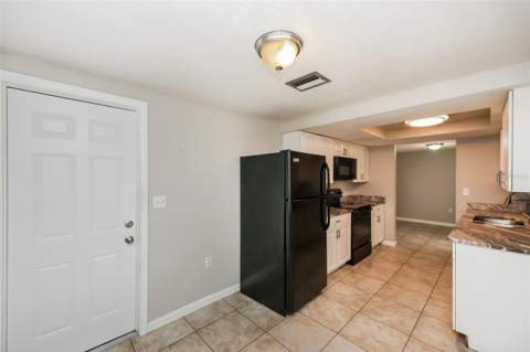 7004 Mayfield Drive, Port Richey FL - photo 8 of 23