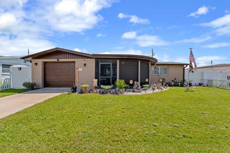 3 bedroom Single Family Residence at 2152 Arcadia Road, Holiday Gardens, Holiday — photo 1