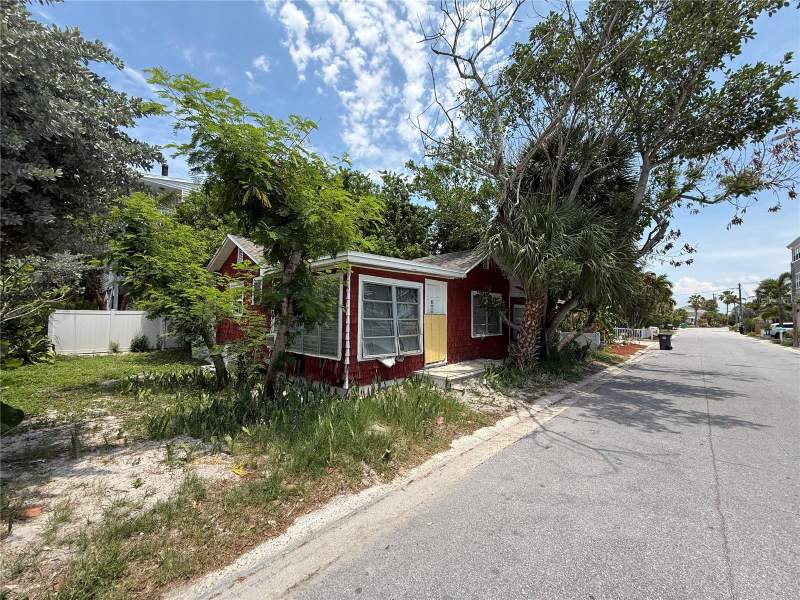 3 bedroom Single Family Residence at 116 85th Avenue, Herrons Sub 7, Treasure Island — photo 3