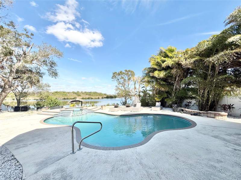 4 bedroom Single Family Residence at 6710 Myrna Drive, Whispering Pines Estates, Tampa — photo 4