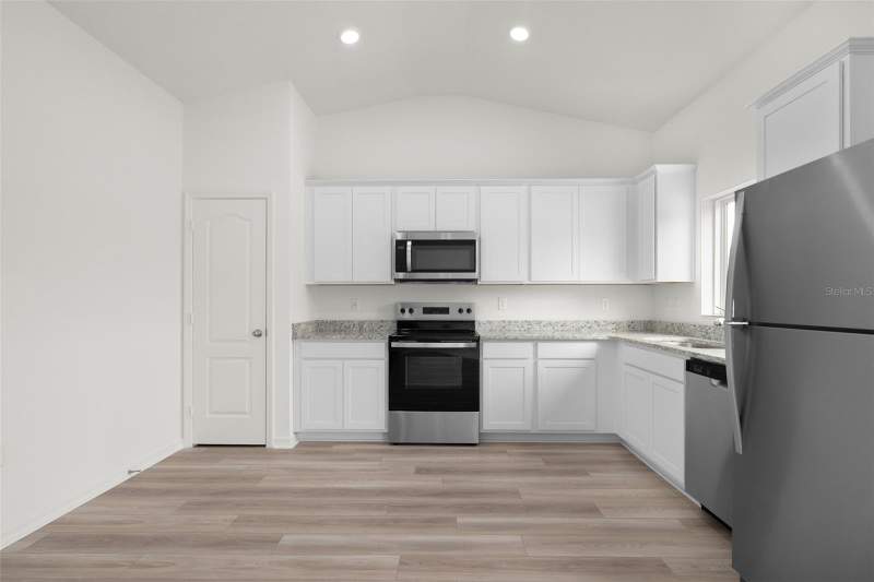 3 bedroom Single Family Residence at 13323 Tula Loop, Tula Parc, Astatula — photo 3