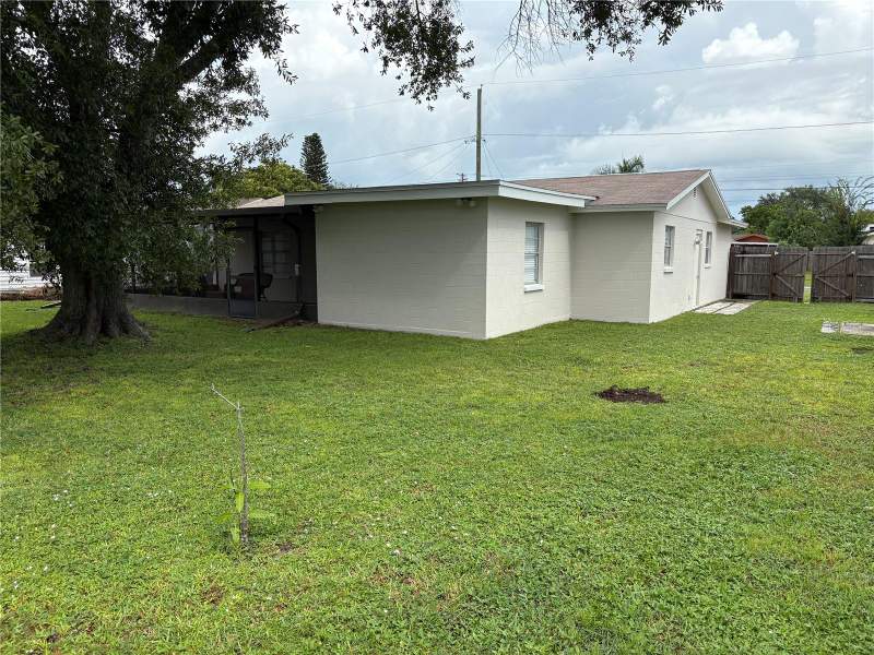 3 bedroom Single Family Residence at 6418 W Paris Street, George Road Estates Unit 7, Tampa — photo 2