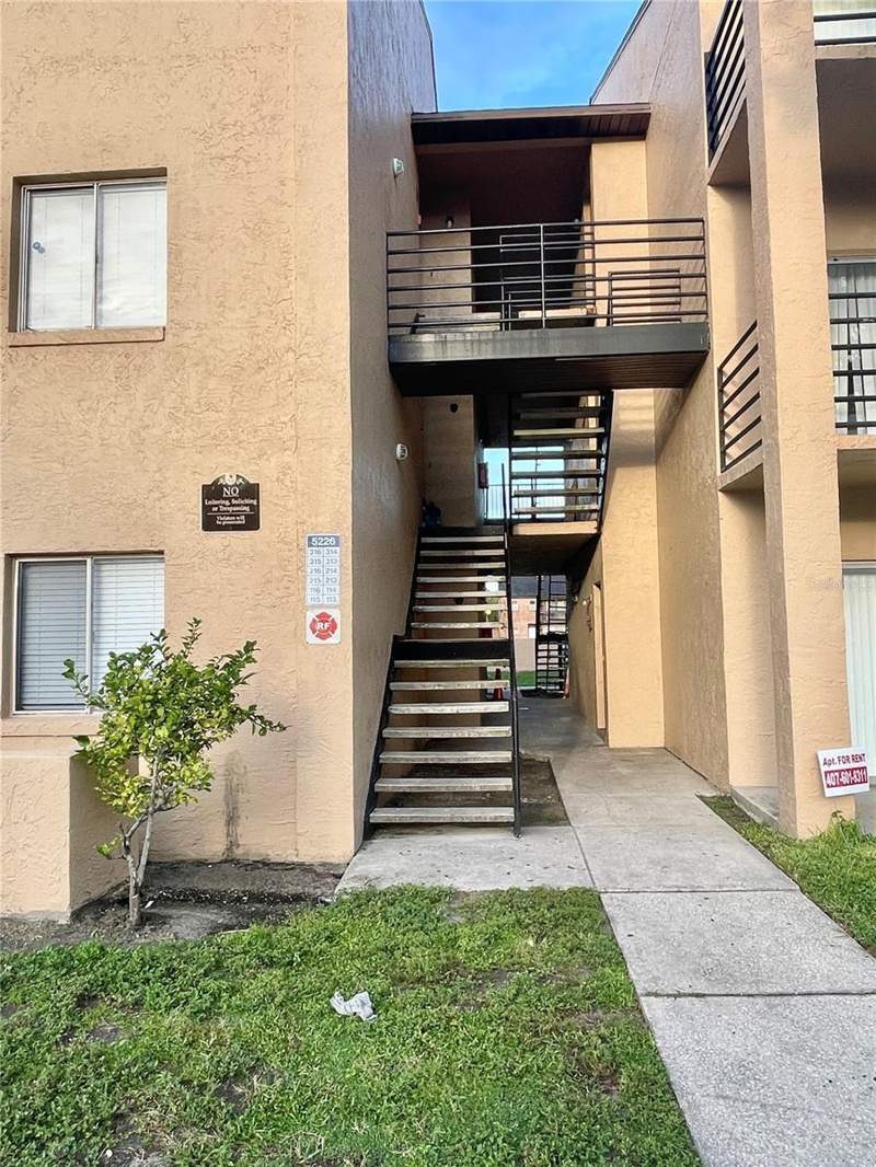 2 bedroom Townhouse at 5226 Via Hacienda Cir #A214, Alhambra Courts Condo, Orlando — photo 2