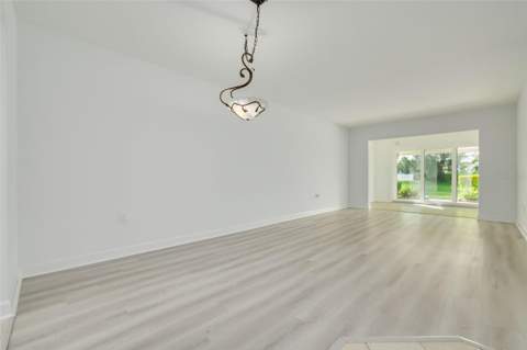 4550 Overlook Drive #152, St Petersburg FL - photo 7 of 46
