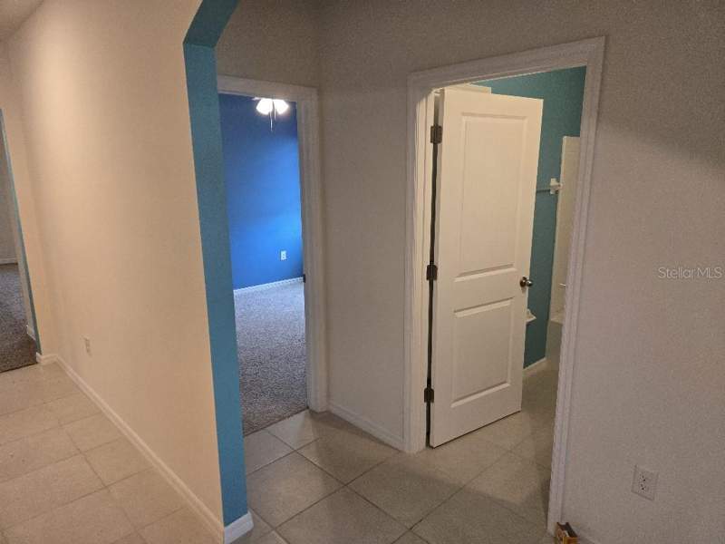 3 bedroom Single Family Residence at 559 W Runyon Loop, Beverly Hills, Beverly Hills — photo 4
