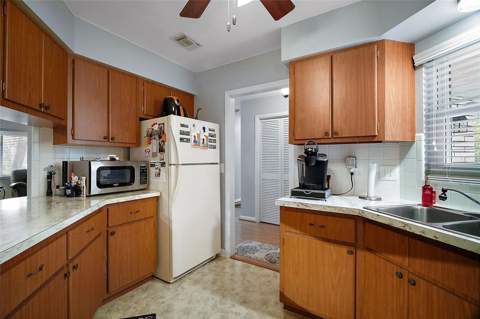803 N Shore Drive, Leesburg FL - photo 12 of 24