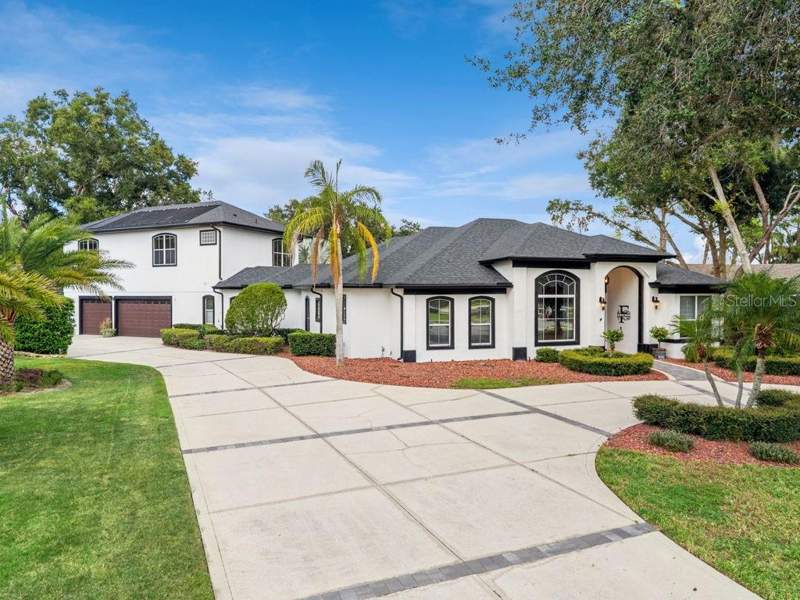 5 bedroom Single Family Residence at 1066 Ceasars Ct, Loch Leven Ph 02, Mount Dora — photo 3