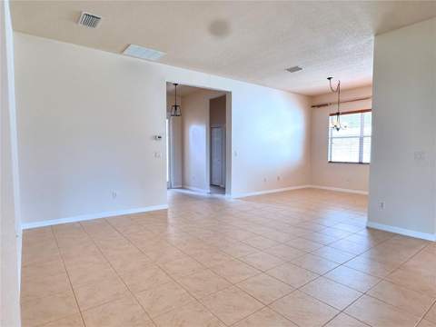4950 Sandy Brook Circle, Wimauma FL - photo 7 of 27