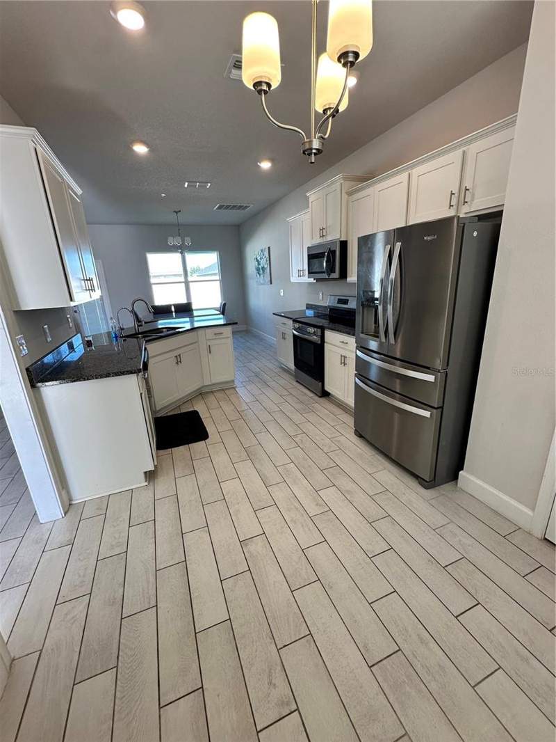 5 bedroom Single Family Residence at 36097 Welsh Glade Road, Abbey Glen Ph Two, Dade City — photo 5