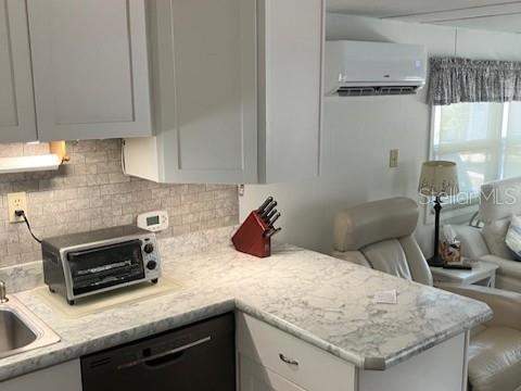 2 bedroom Mobile Home at 800 Chesapeake Drive #42, Chesapeake Point Co-Op Inc Unrec, Tarpon Springs — photo 2